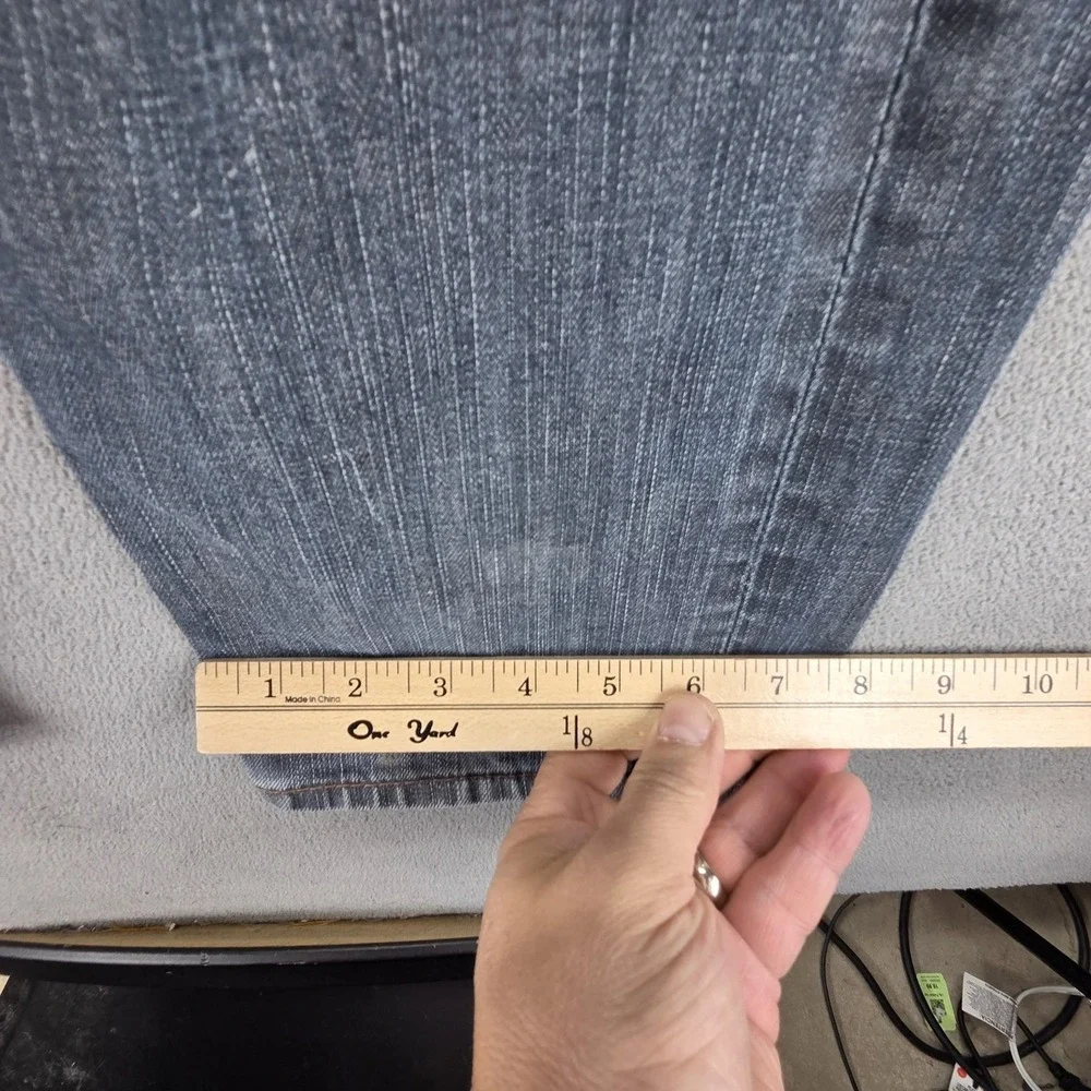 Vintage Levis Engineered Jeans Mens Buckle Back Flap Pocket Zip Fly Fits 32x32